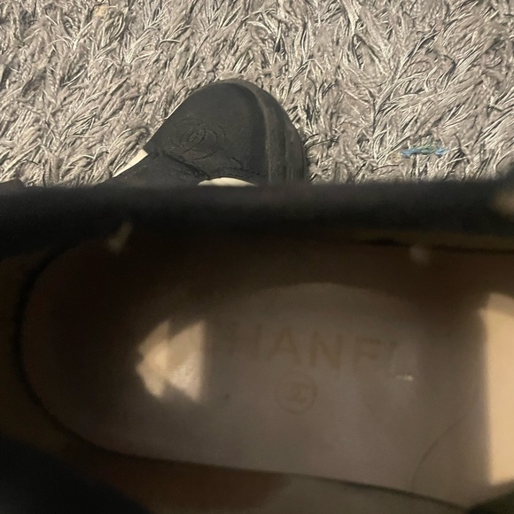 AUTHENTIC VINTAGE CHANEL Sneakers - Picture 3 of 7